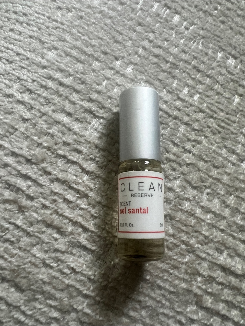 CLEAN Reserve Sel Santal Roll-On Body Oil - White